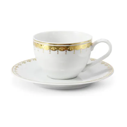 Zdjęcie Elegancka filiżanka ze spodkiem z porcelany ze złotym zdobieniem z kolekcji HyggeLine – wariant 2 – Leander