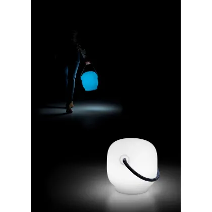 Zdjęcie Nowoczesna przenośna lampa do luksusowego wnętrza i na taras - Plust