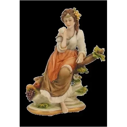 Zdjęcie Jesienna figurka z porcelany
