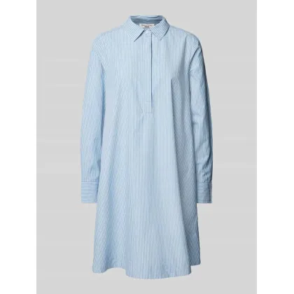 Zdjęcie Sukienka o długości do kolan ze wzorem w paski