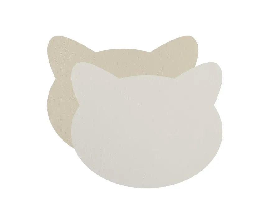 obrazek 1 Podkładka na stół - głowa kota wykonana ze skóry w kolorze białym i kremowym