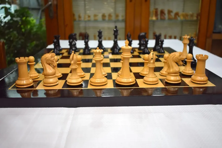 obrazek 1 Wspaniale wykonany pakiet królewskiej gry - The Chess Empire