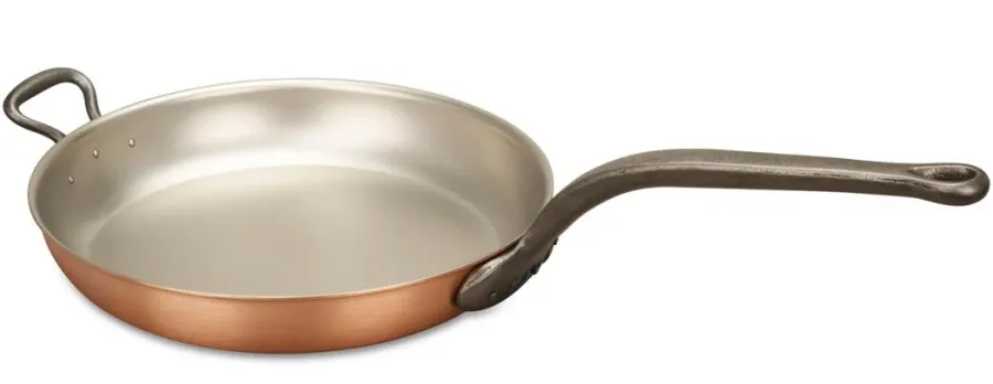 obrazek 1 Patelnia 32 cm z miedzi i stali nierdzewnej z żeliwnymi rączkami