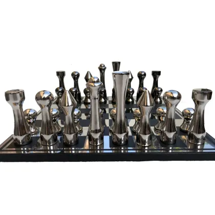 Zdjęcie Fantastyczny współczesny komplet szachowy - The Chess Empire