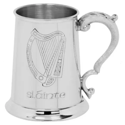 Zdjęcie Fantastyczny kufel do piwa z wygrawerowaną harfą