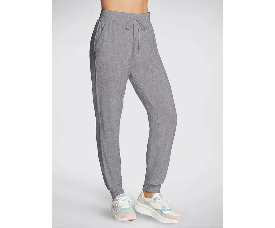 obrazek 1 Skechers Spodnie dresowe Godri Swift Jogger WPT254 Szary Regular Fit
