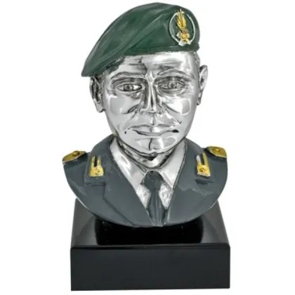 Zdjęcie Popiersie dowódcy wojskowego