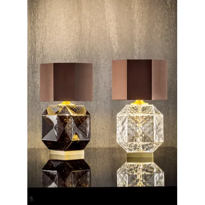 Zdjęcie Włoska lampa stołowa w dwóch wykończeniach