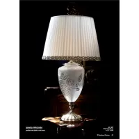Zdjęcie Kryształowa rzeźbiona lampa stołowa z piaskowanego kryształu - Il Paralume Marina