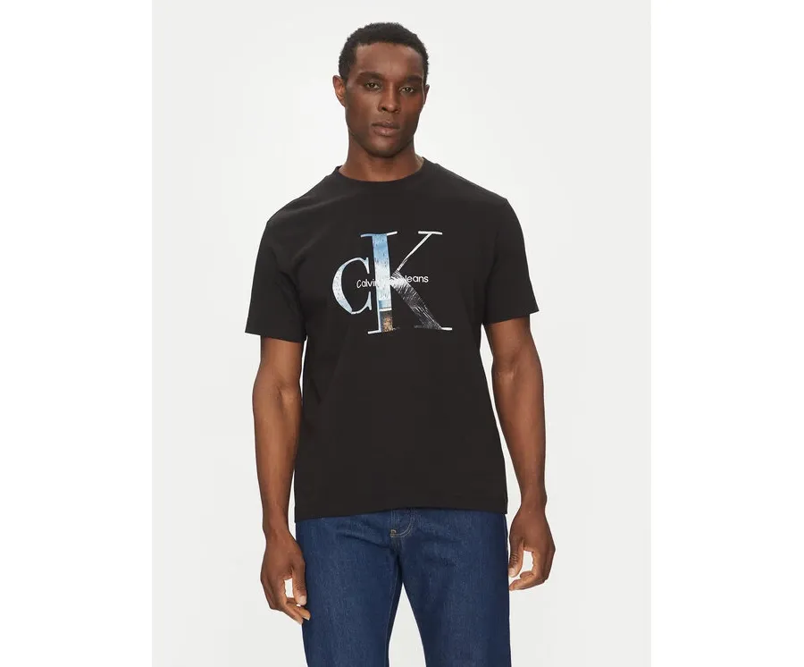 obrazek 1 Calvin Klein Jeans T-Shirt Photo Monogram J30J327483 Czarny Regular Fit
