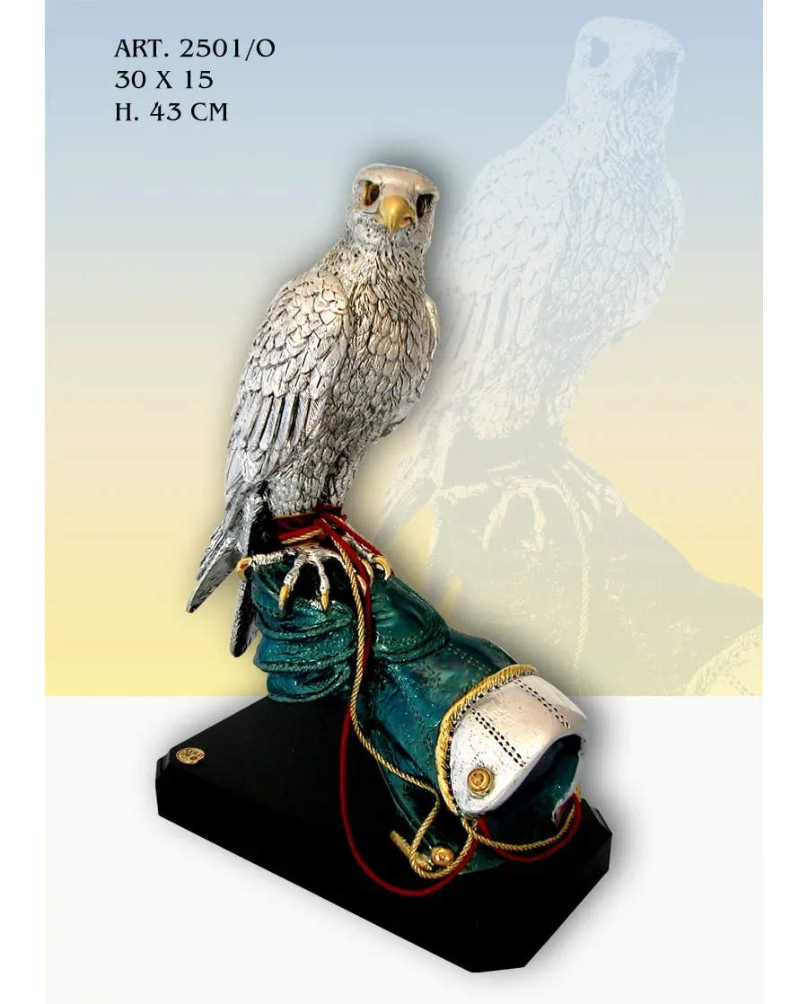 obrazek 1 Figura orła siedzącego na dłoni prosto z włoch