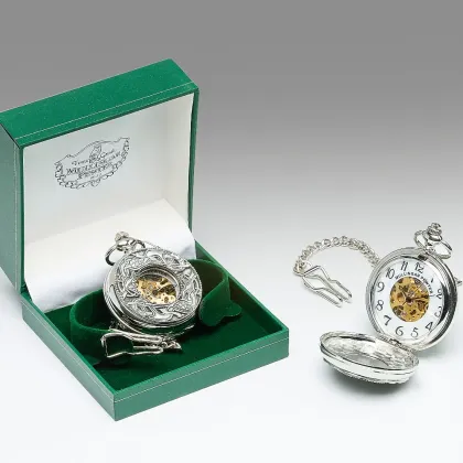 Zdjęcie Unikalny męski mechaniczny zegarek z pewteru ze zdobieniem inspirowanym Księgą z Kells