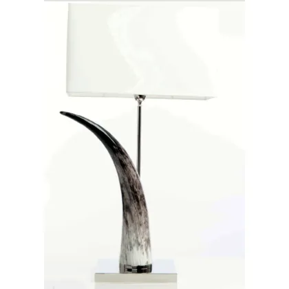 Picture Prestigious white table lamp made of nickel-plated brass