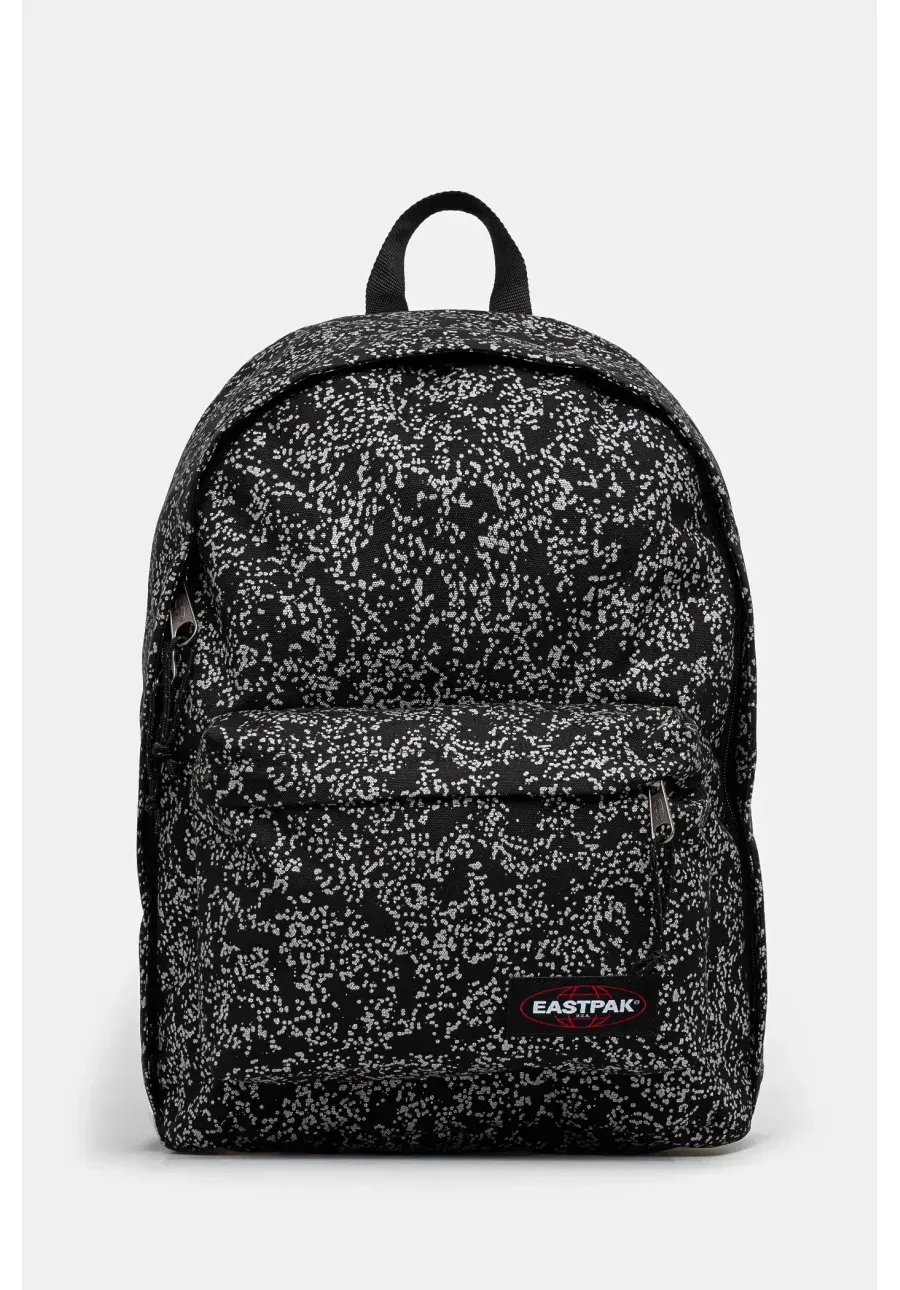 obrazek 1 Eastpak plecak Out Of Office kolor czarny duży wzorzysty EK0007672Q41