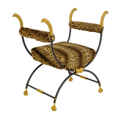 Zdjęcie Luksusowy fotel w stylu rzymskim do salonu wykonany z rzeźbionego mosiądzu i futra ocelotu