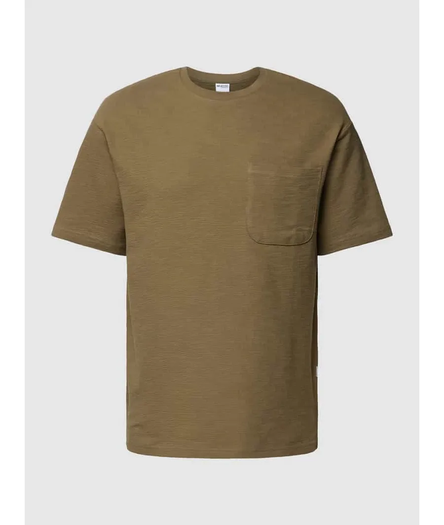 obrazek 1 T-shirt z nakładaną kieszenią na piersi model ‘LOOSESAUL’