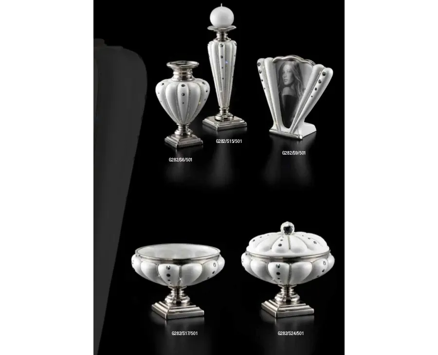 obrazek 1 Ceramiczny pucharek w odcieniu perłowej bieli