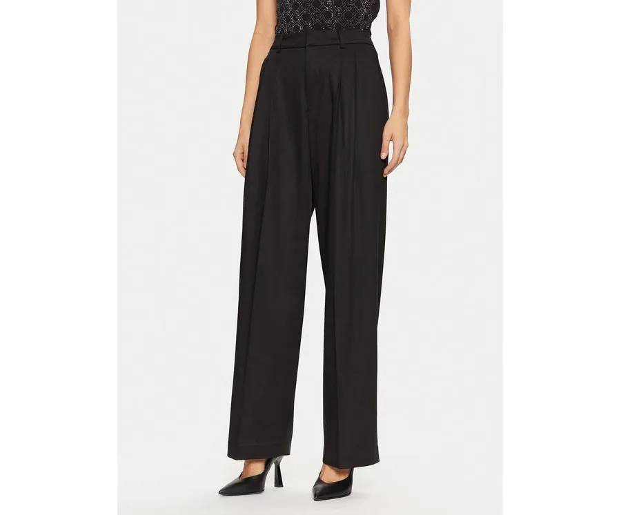 obrazek 1 Guess Spodnie materiałowe W5RB68 WGXM2 Czarny Regular Fit