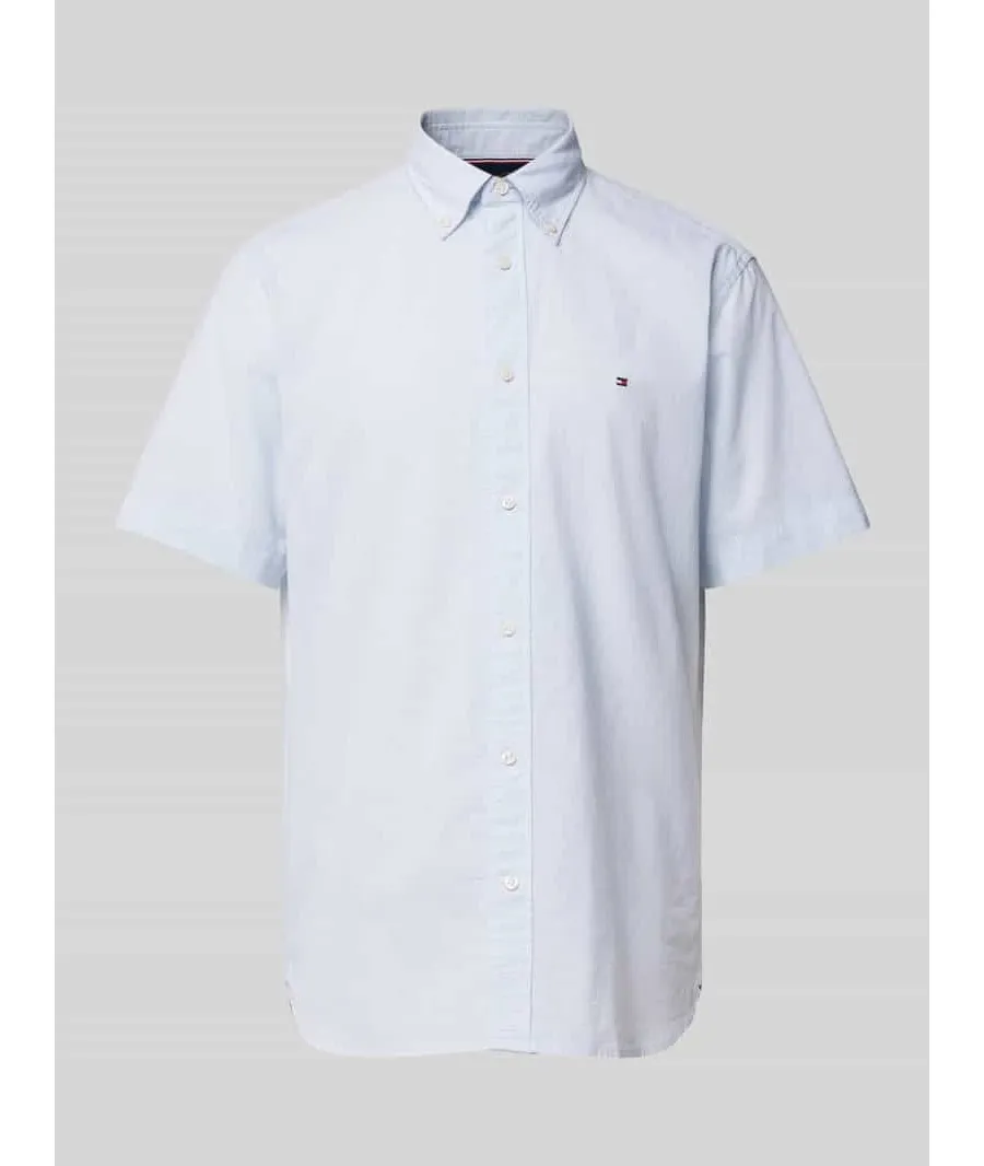 obrazek 1 Koszula biznesowa o kroju regular fit z kołnierzykiem typu kent