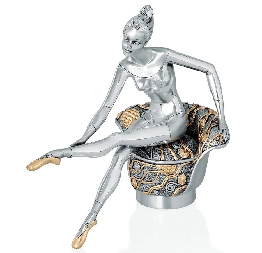 obrazek 1 Śliczna statuetka baletnicy