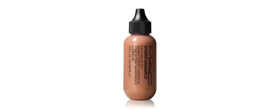 obrazek 1 MAC Studio Radiance Face And Body Radiant Sheer Podkład w płynie 50 ml Nr. W4