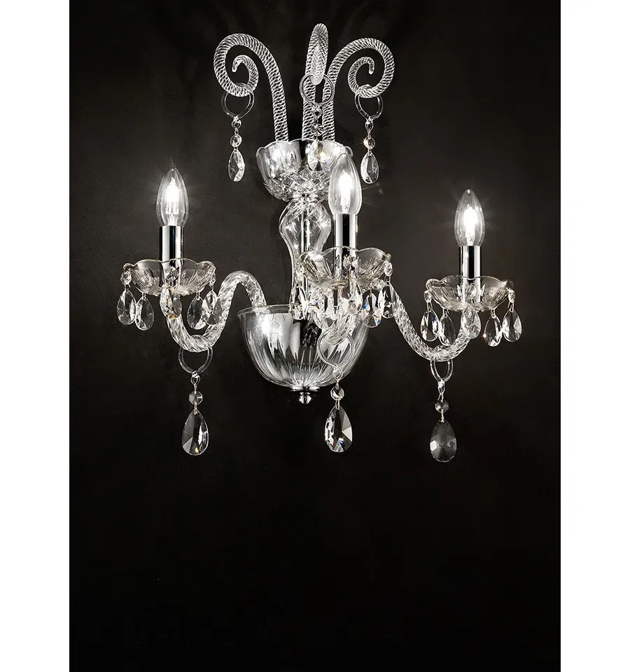 obrazek 1 Klasyczna lampa ścienna do luksusowych wnętrz