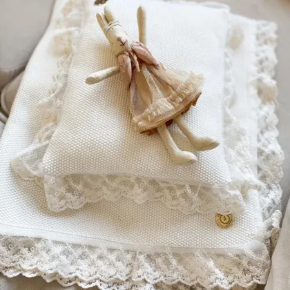 Zdjęcie Kocyk z poduszką Princess