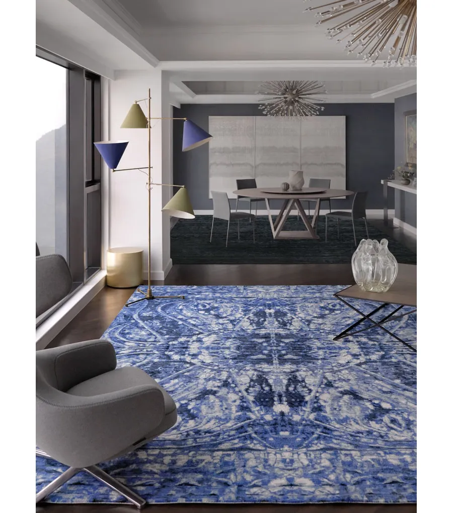 picture 2 Unconventional blue carpet made of wool and silk
