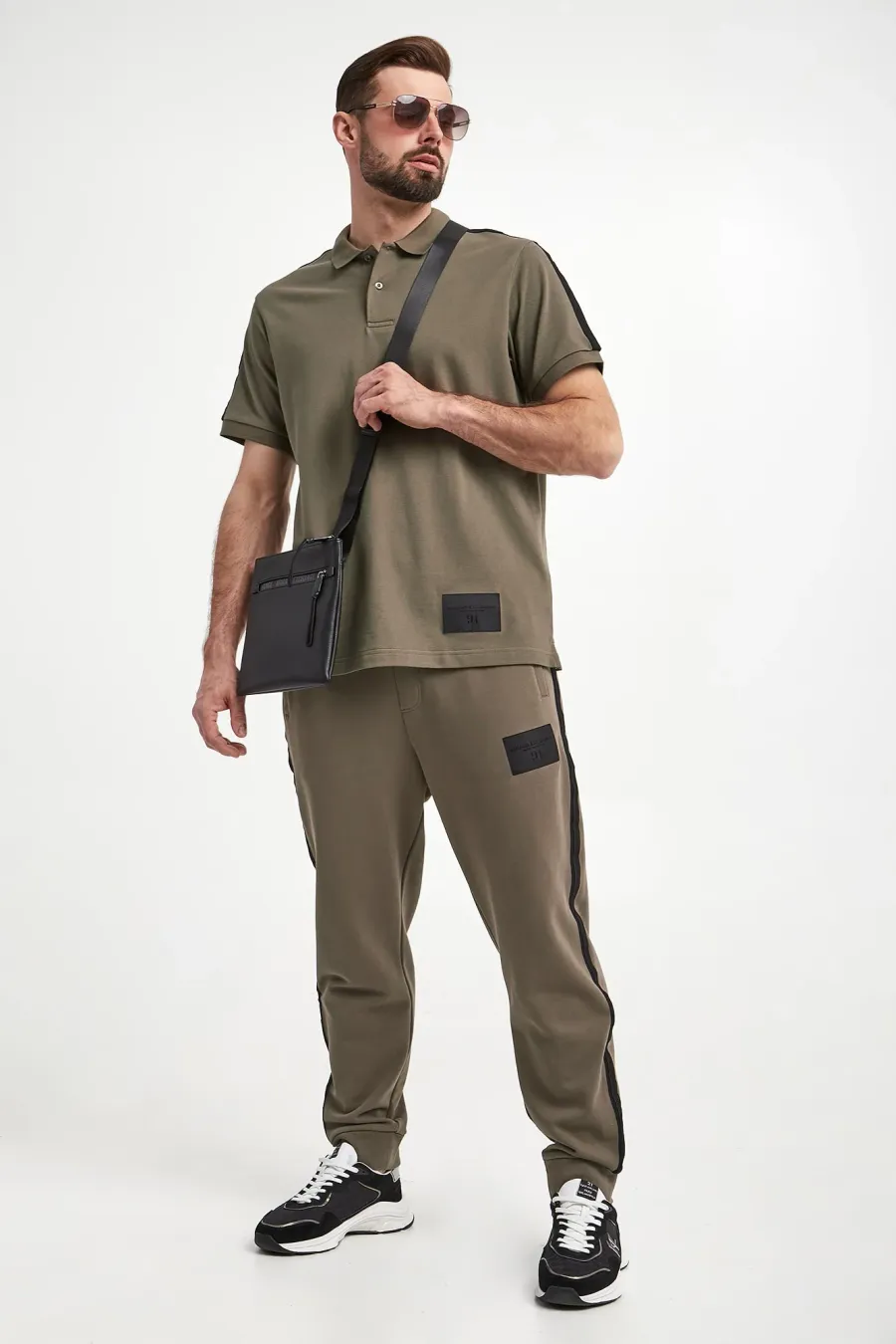 obrazek 1 Spodnie dresowe męskie ARMANI EXCHANGE Armani Exchange