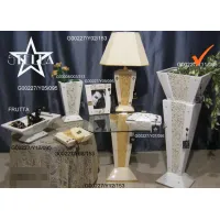 Zdjęcie Szykowna biała ceramiczna doniczka z kryształkami