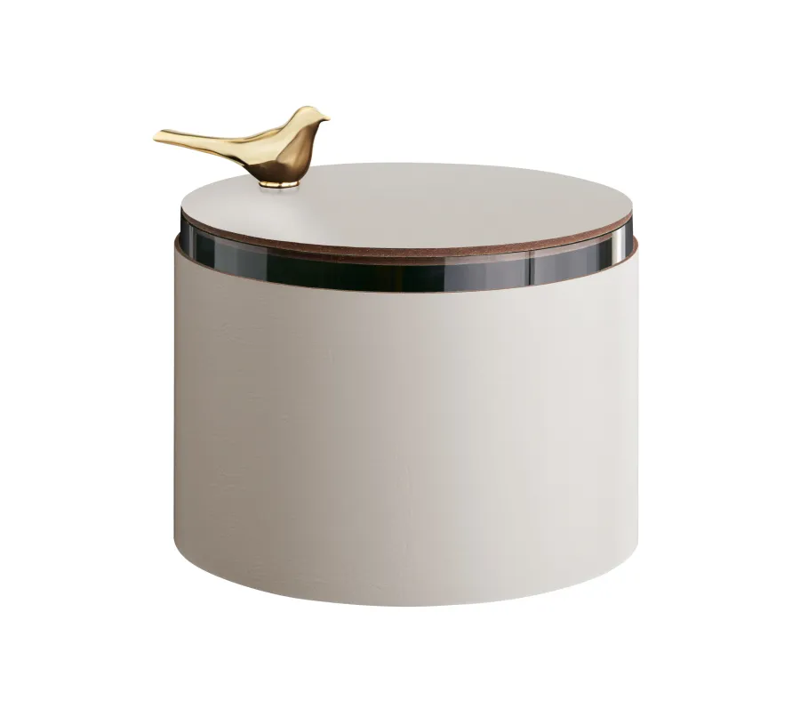 obrazek 1 Designerskie skórzane pudełko w kolorze perłowym ozdobione złotym ptaszkiem