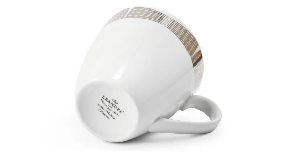 obrazek 2 Nowoczesny porcelanowy kubek ze srebrnym zdobieniem z kolekcji Angel wings – wariant 1 - Leander