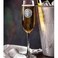 Picture A personalized gift in the form of a champagne glass