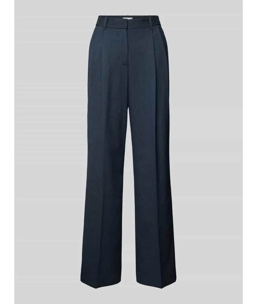 obrazek 1 Spodnie o kroju relaxed fit z zakładkami w pasie w kant