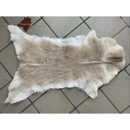 Zdjęcie Dywan ze skóry koziej do domu - 116x83 cm