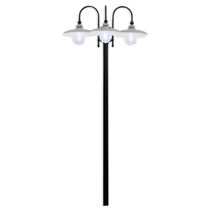 Zdjęcie Stylowa włoska lampa stojąca na zewnątrz