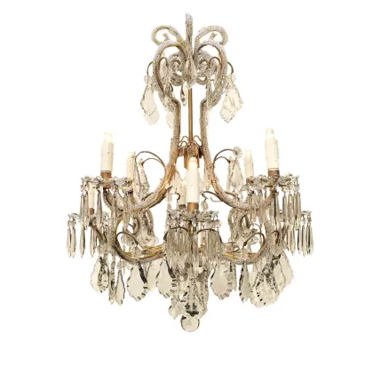 Zdjęcie Żyrandol z kryształowymi i dziewięcioma lekkimi koralikami z około 1950 roku