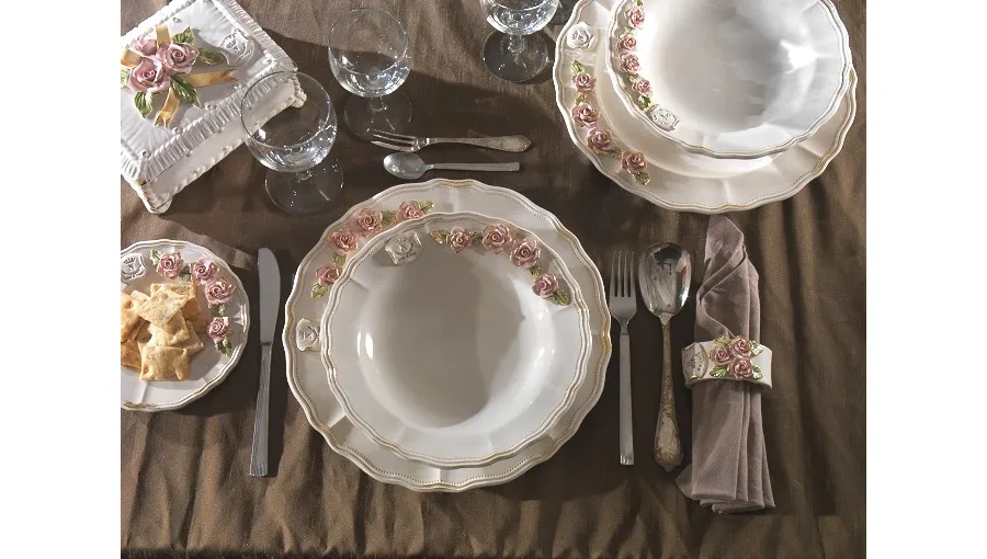 picture 3 Luxury tableware made of ceramics