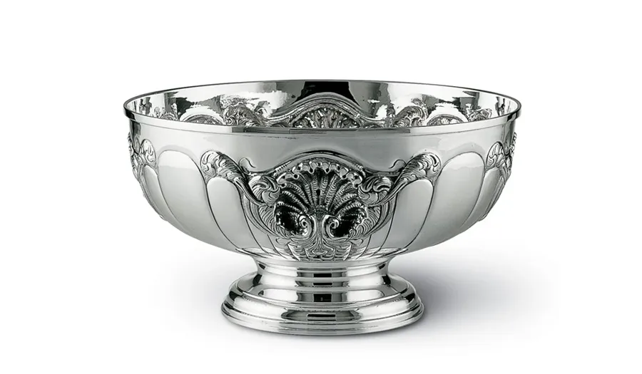 picture 1 Unique, silver bowl from Chiselled Collection