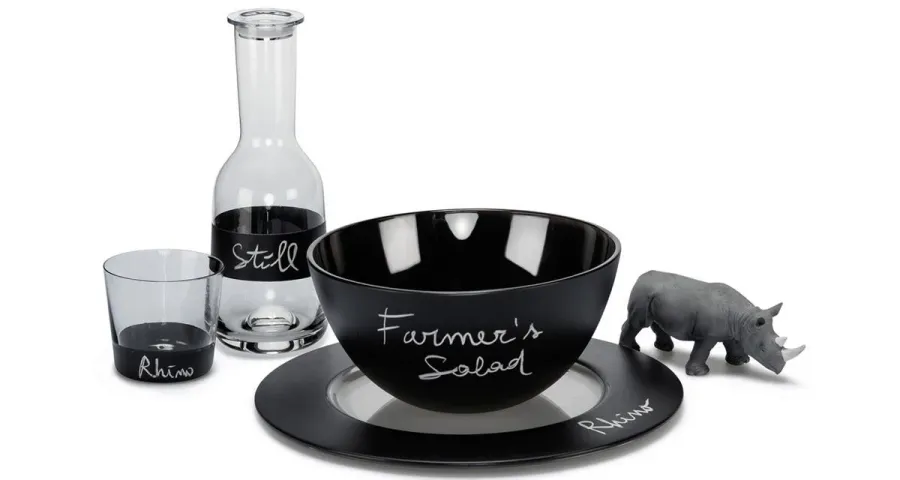 picture 2 Beautiful, stylish water bottle with a transparent cap and black decoration - IVV