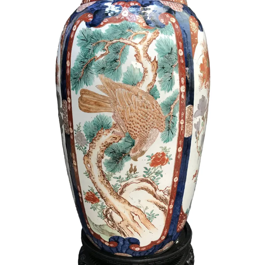 obrazek 8 Para dużych wazonów Imari z porcelany XIX wiek