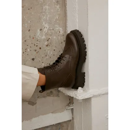 Zdjęcie Estro: Ciemnobrązowe botki damskie skórzane ze sznurowaniem