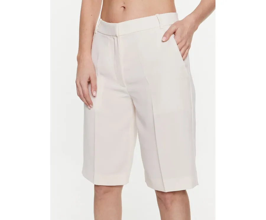 obrazek 1 Calvin Klein Bermudy K20K205242 Écru Regular Fit