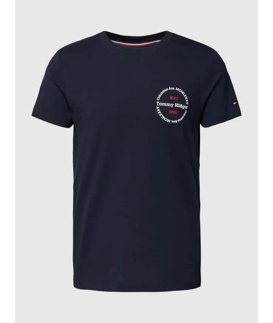 obrazek 1 T-shirt o kroju slim fit z okrągłym dekoltem