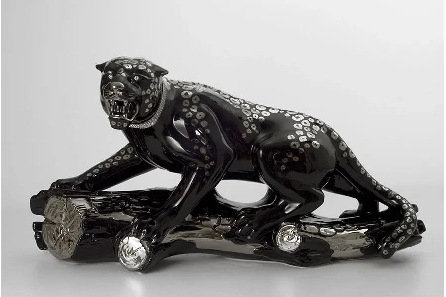 picture 1 Panther made of ceramic