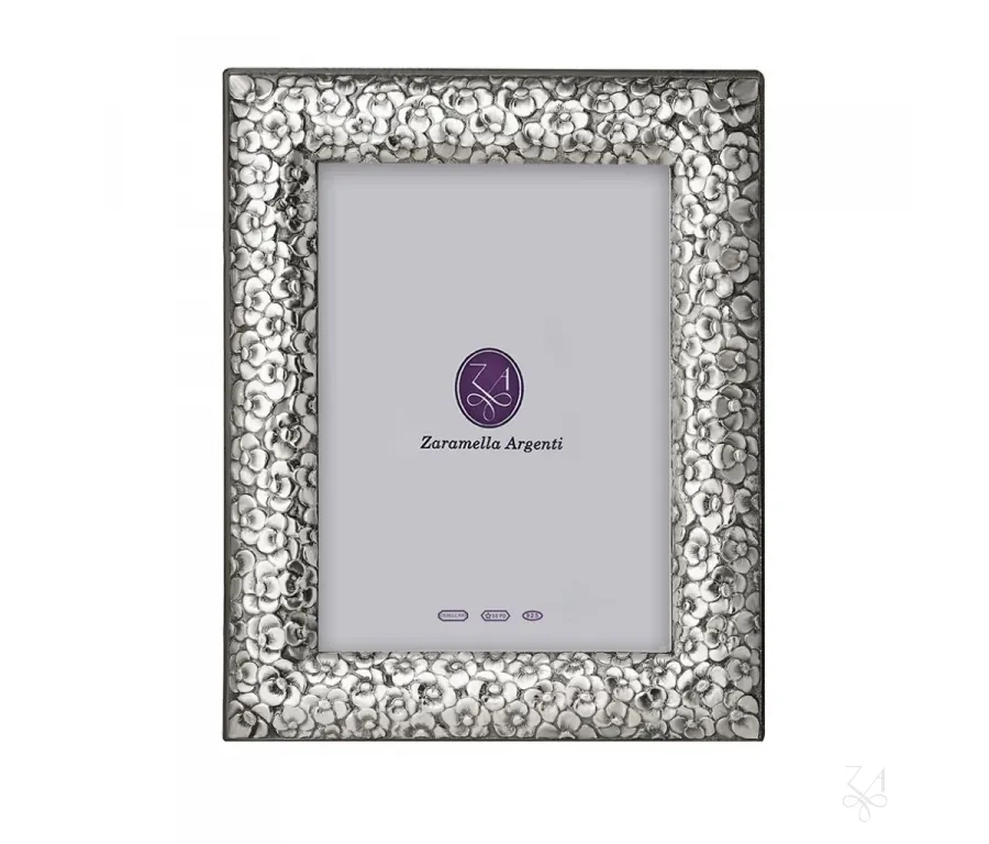 obrazek 1 Wyjątkowa srebrna ramka na zdjęcia 10×15 cm - Zaramella Argenti