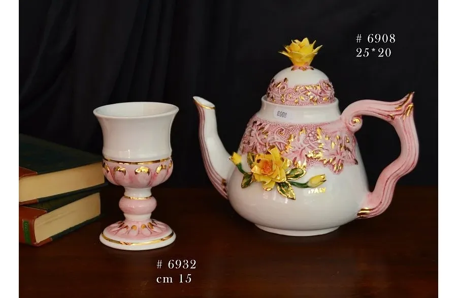 obrazek 1 Wyjątkowy dzbanek ceramiczny z kielichem