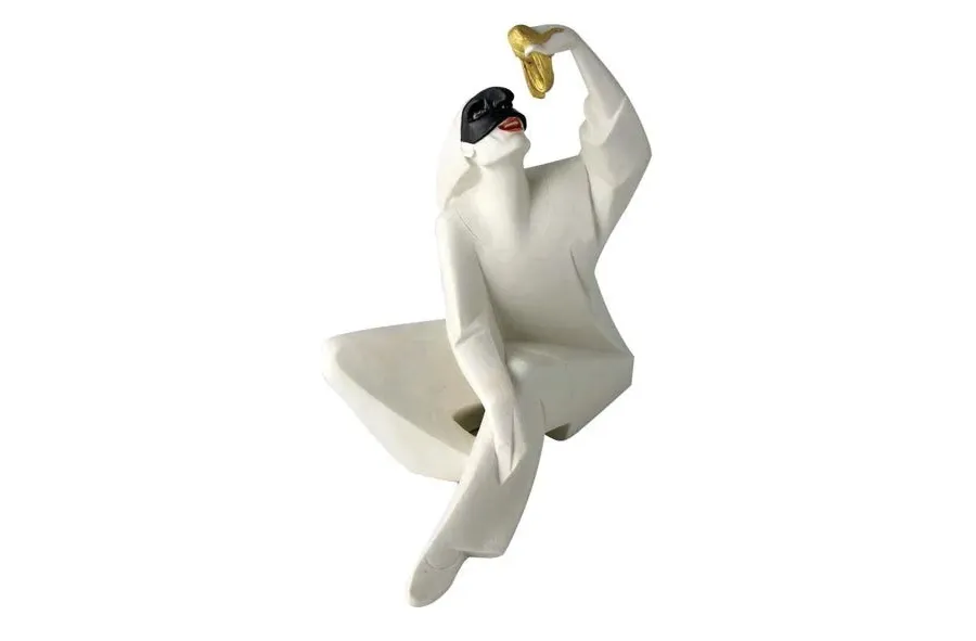 obrazek 1 Włoski Pulcinella wykonany z porcelany