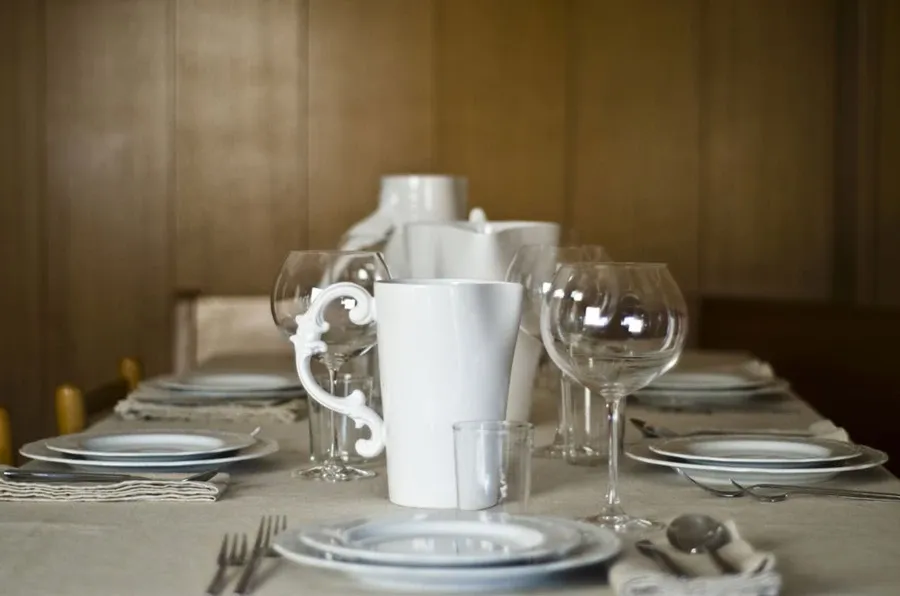 picture 4 Italian ceramic pitcher with a distinguished shape - Luxury Products