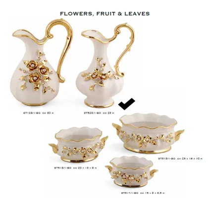 Picture Ceramic jug in a classic style with flowers - Bruno Costenaro